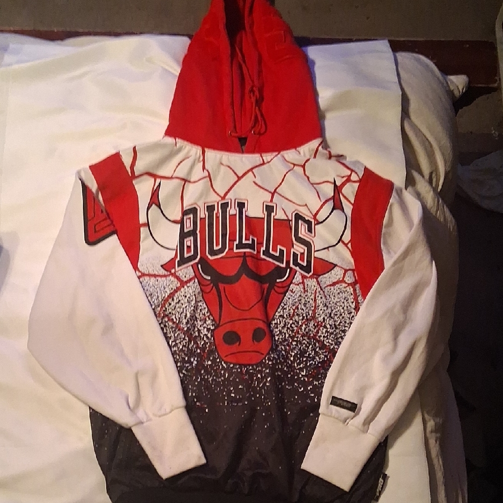 clearence from $400 Bulls Red and White hoodie